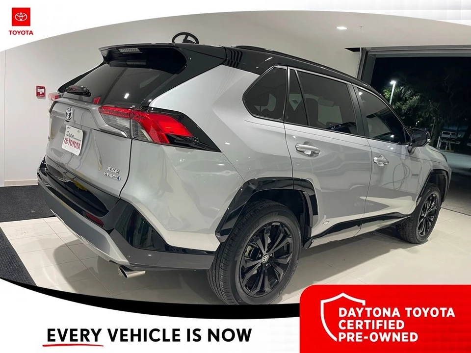 2022 Toyota RAV4 5th Gen - Image 6 of 12