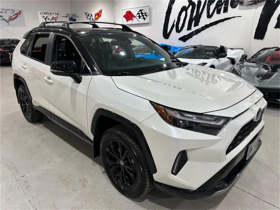 2022 Toyota RAV4 5th Gen - Image 29 of 30