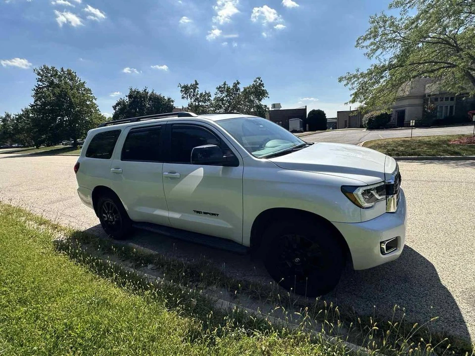 2022 Toyota Sequoia 2nd Gen - Image 11 of 24