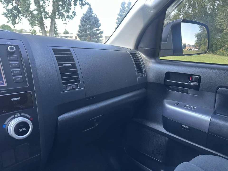 2022 Toyota Sequoia 2nd Gen - Image 21 of 24