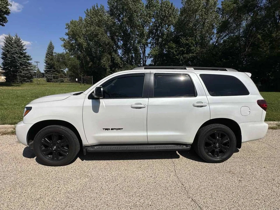 2022 Toyota Sequoia 2nd Gen - Image 17 of 24