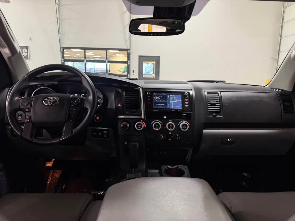 2022 Toyota Sequoia 2nd Gen - Image 5 of 9