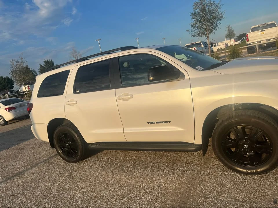 2022 Toyota Sequoia 2nd Gen - Image 2 of 10