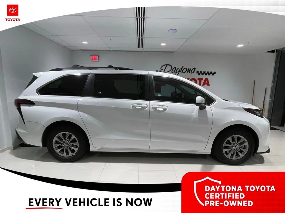 2022 Toyota Sienna 4th Gen - Image 10 of 10