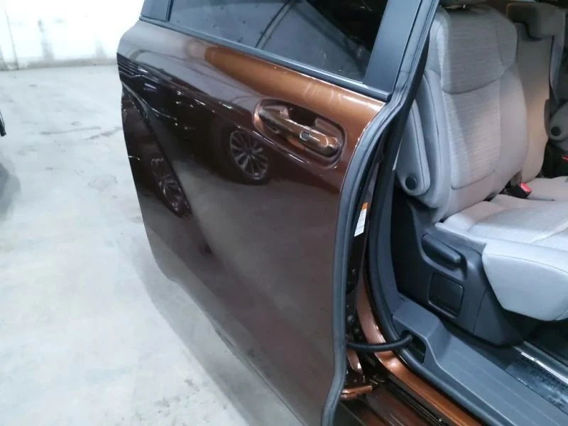 2022 Toyota Sienna 4th Gen - Image 11 of 12