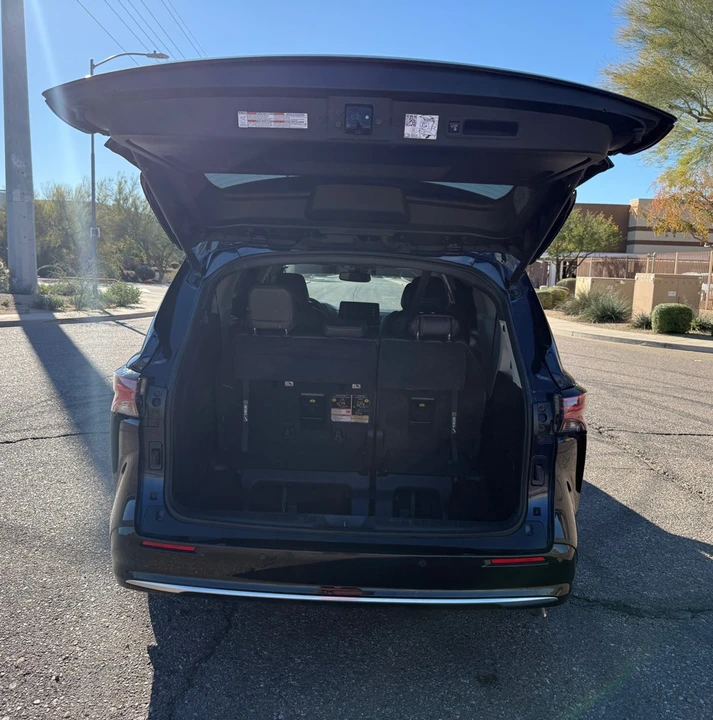 2022 Toyota Sienna 4th Gen - Image 9 of 20