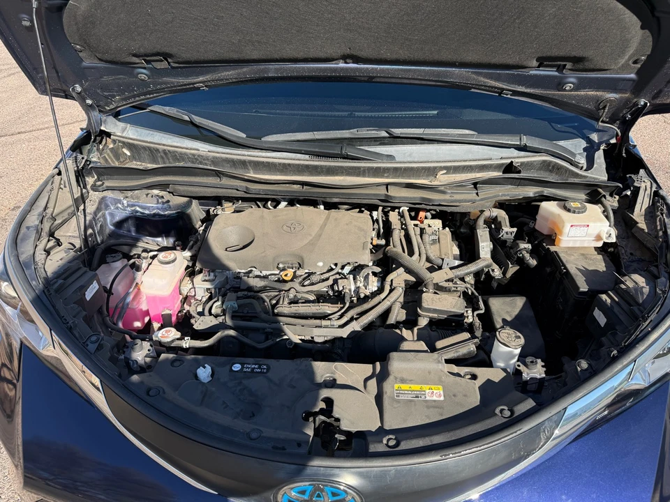 2022 Toyota Sienna 4th Gen - Image 13 of 20