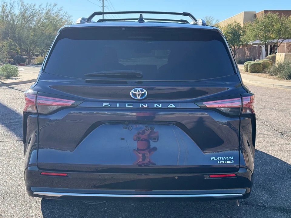 2022 Toyota Sienna 4th Gen - Image 8 of 20