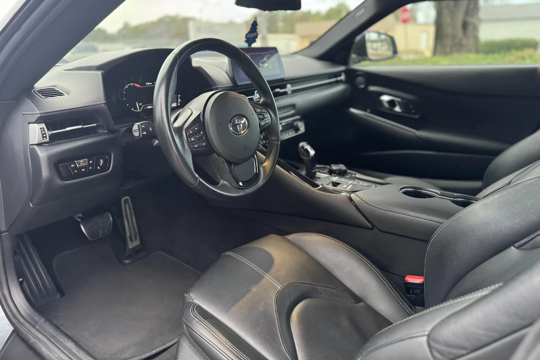 2022 Toyota GR Supra 5th Gen - Image 29 of 31