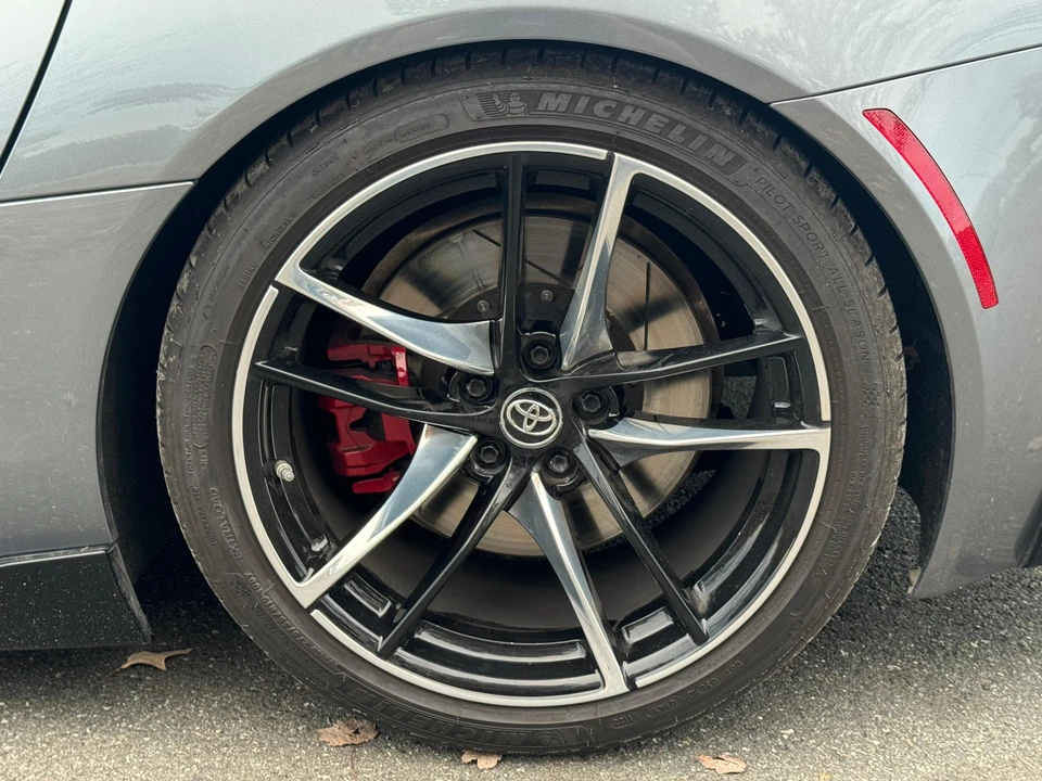 2022 Toyota GR Supra 5th Gen - Image 26 of 31