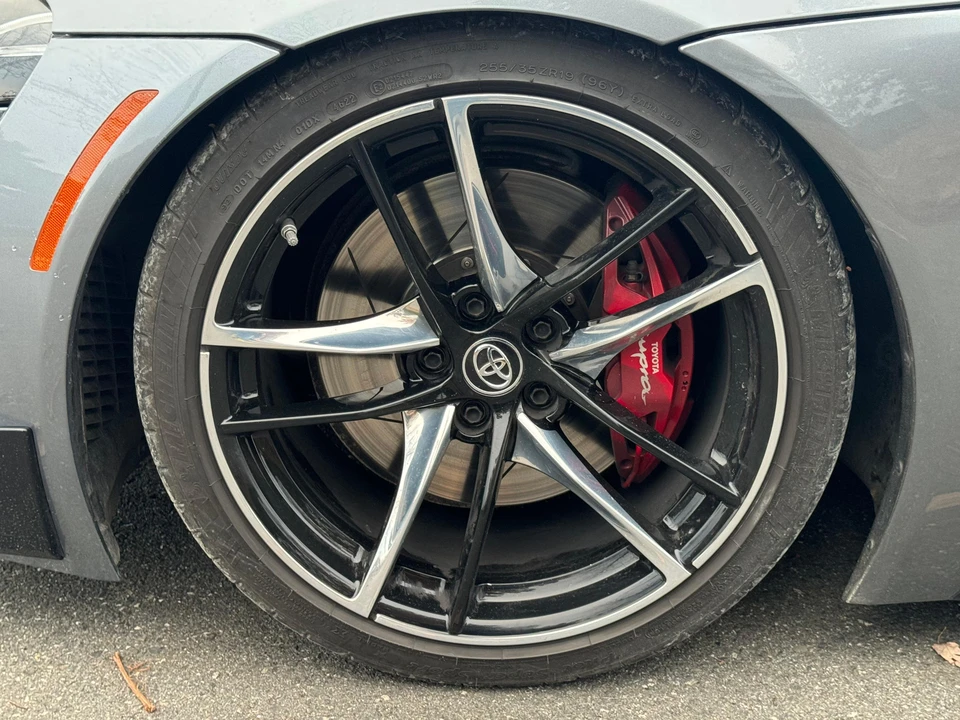 2022 Toyota GR Supra 5th Gen - Image 25 of 31