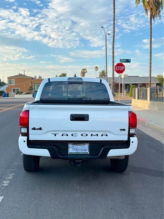 2022 Toyota Tacoma 3rd Gen - Image 5 of 9