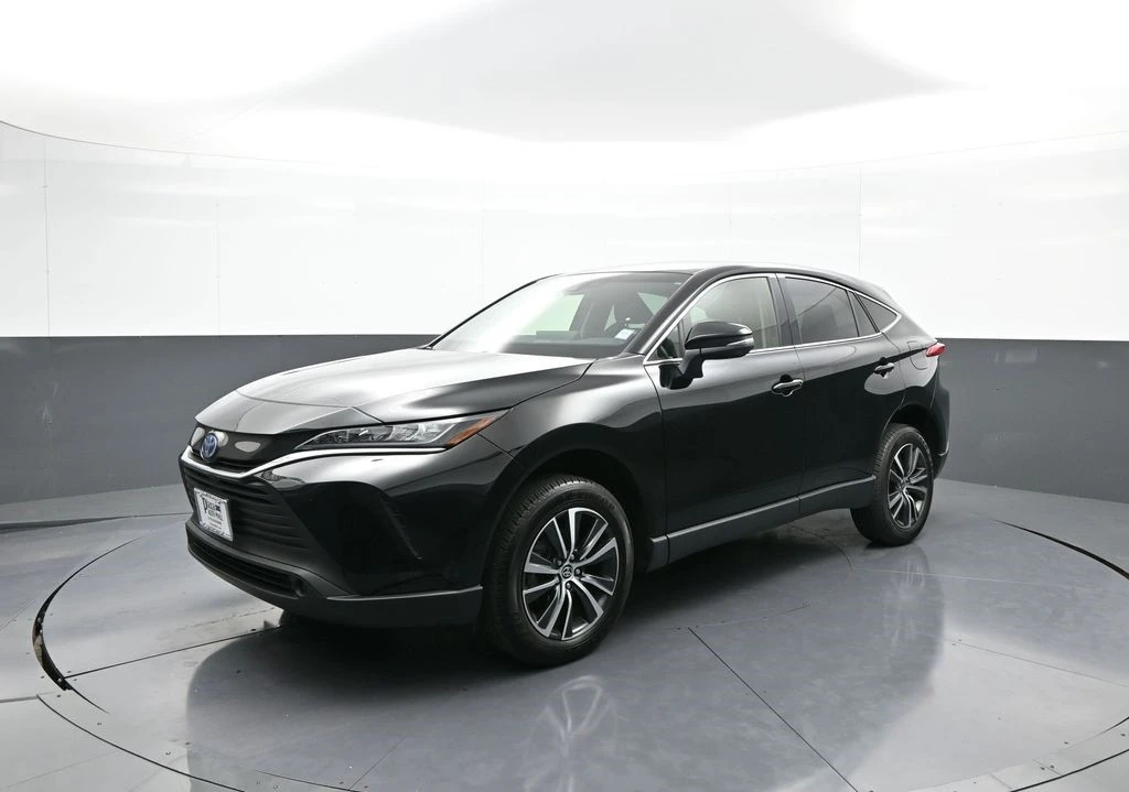 2022 Toyota Venza - Image 10 of 21