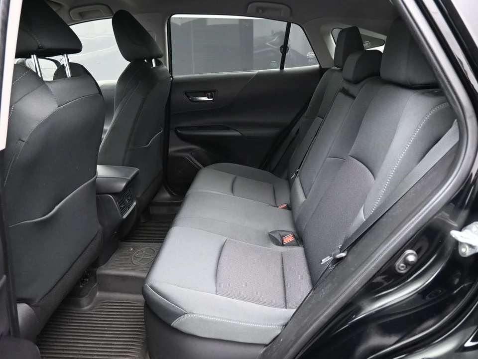 2022 Toyota Venza - Image 20 of 21