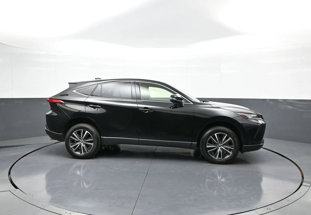 2022 Toyota Venza - Image 5 of 21
