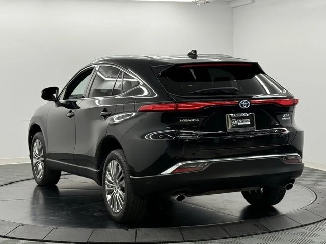 2022 Toyota Venza - Image 10 of 12