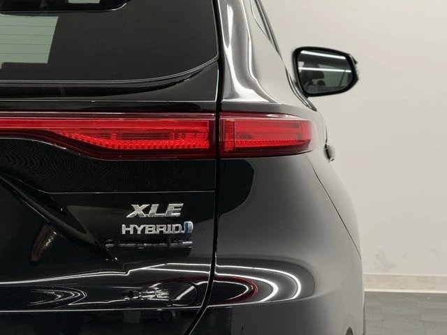 2022 Toyota Venza - Image 7 of 12