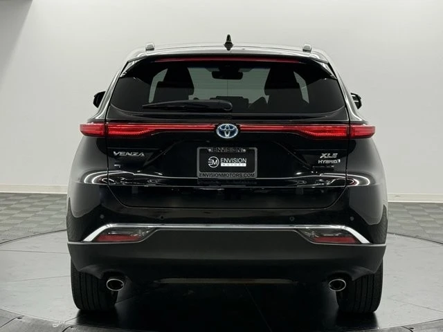 2022 Toyota Venza - Image 8 of 12