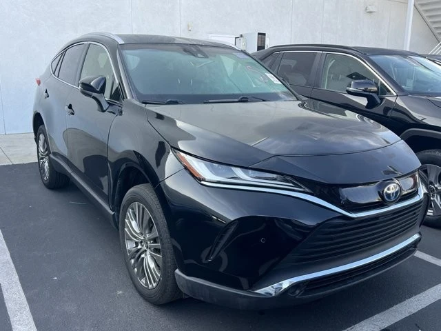2022 Toyota Venza - Image 3 of 8