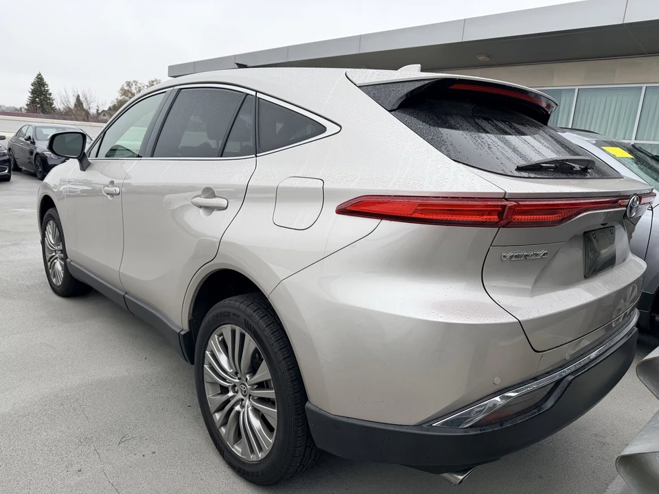 2022 Toyota Venza - Image 4 of 6