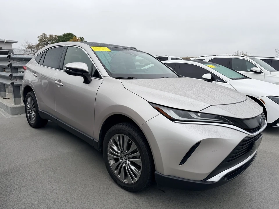 2022 Toyota Venza - Image 6 of 6