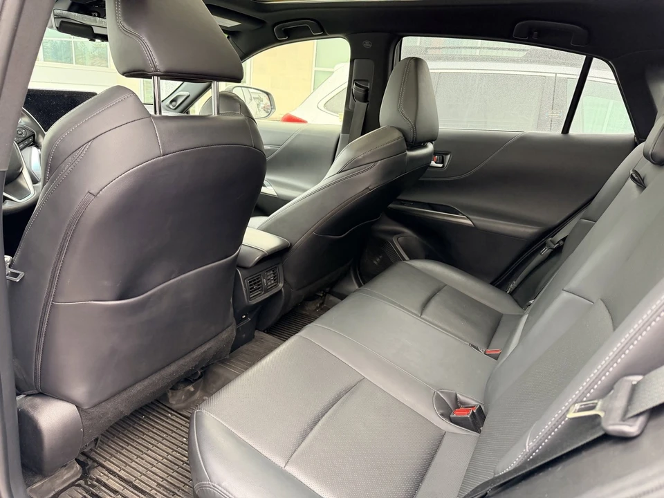 2022 Toyota Venza - Image 3 of 6