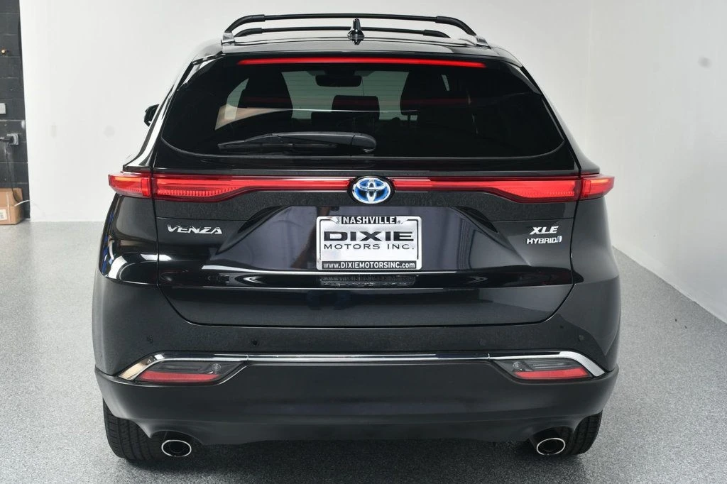 2022 Toyota Venza - Image 9 of 12