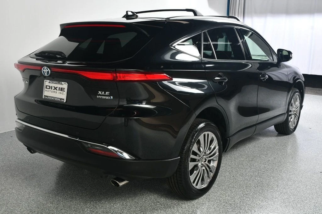 2022 Toyota Venza - Image 8 of 12
