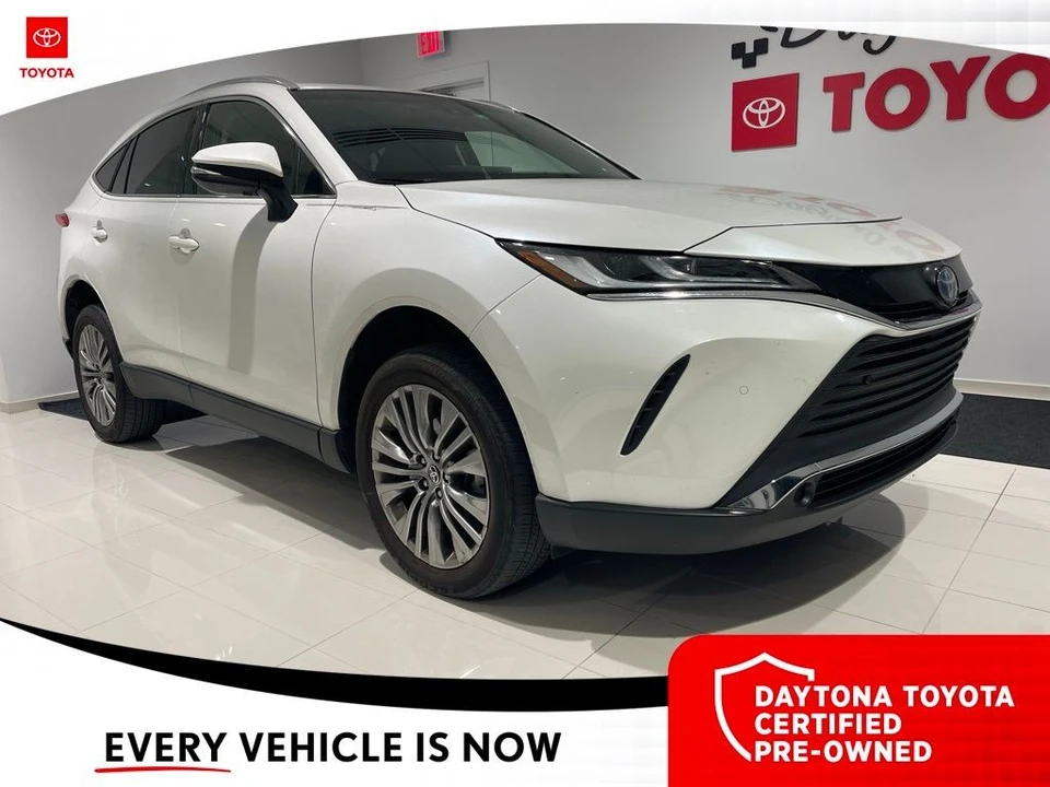 2022 Toyota Venza - Image 8 of 10