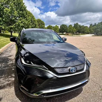 2022 Toyota Venza XLE