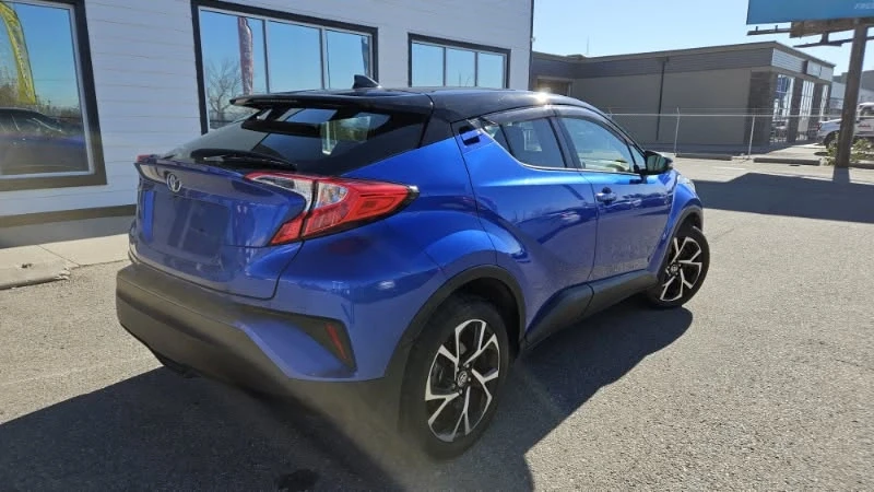 2022 Toyota C-HR - Image 2 of 18