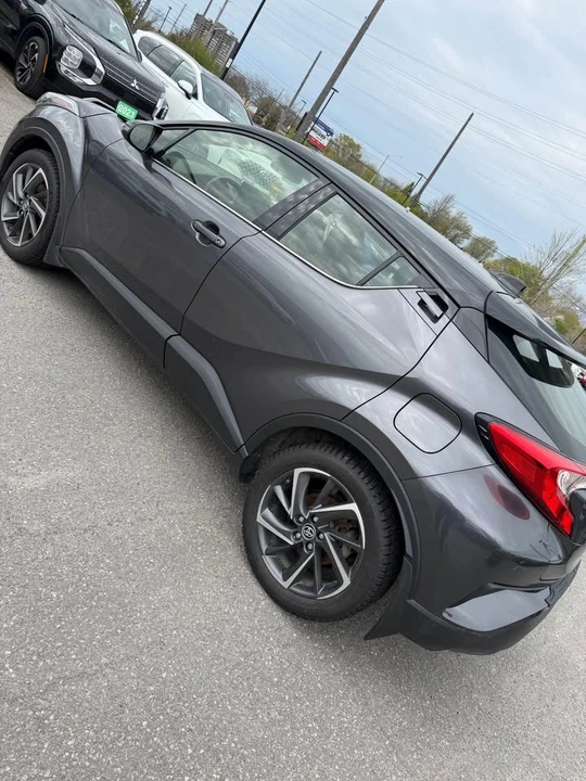 2022 Toyota C-HR - Image 3 of 6