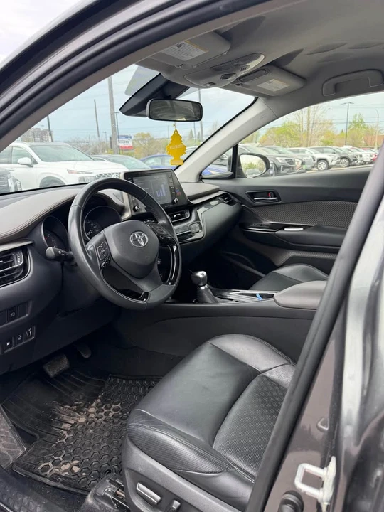 2022 Toyota C-HR - Image 5 of 6