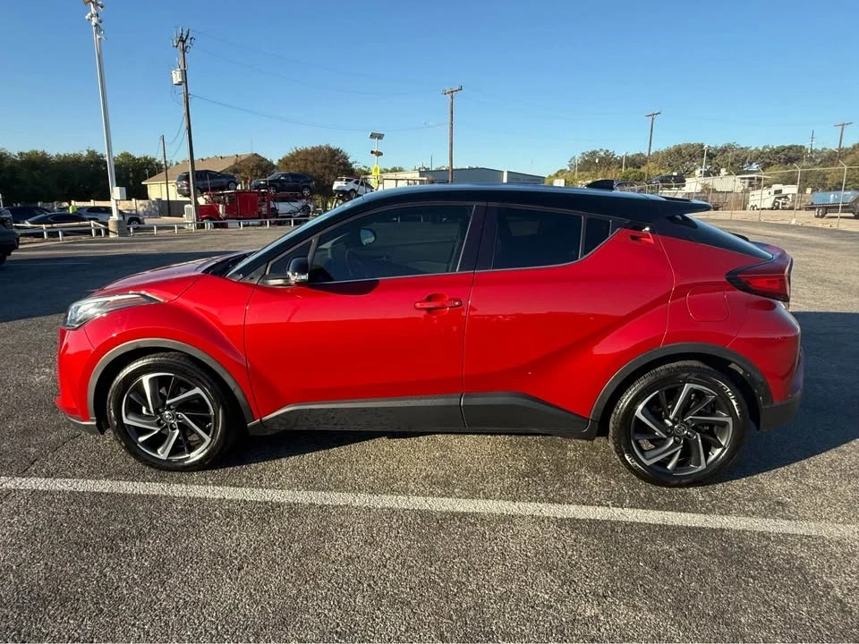 2022 Toyota C-HR - Image 3 of 16
