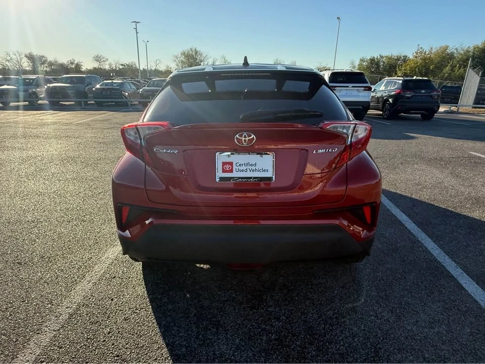 2022 Toyota C-HR - Image 5 of 16
