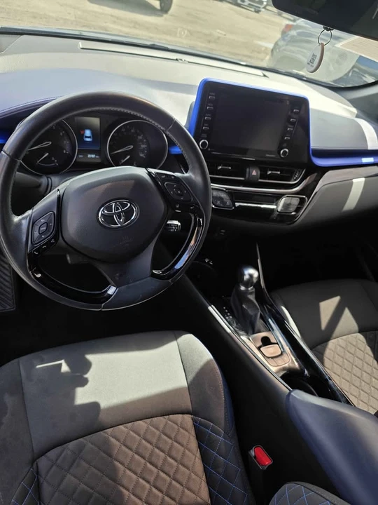 2022 Toyota C-HR - Image 8 of 8