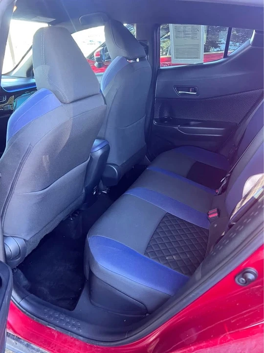 2022 Toyota C-HR - Image 7 of 11