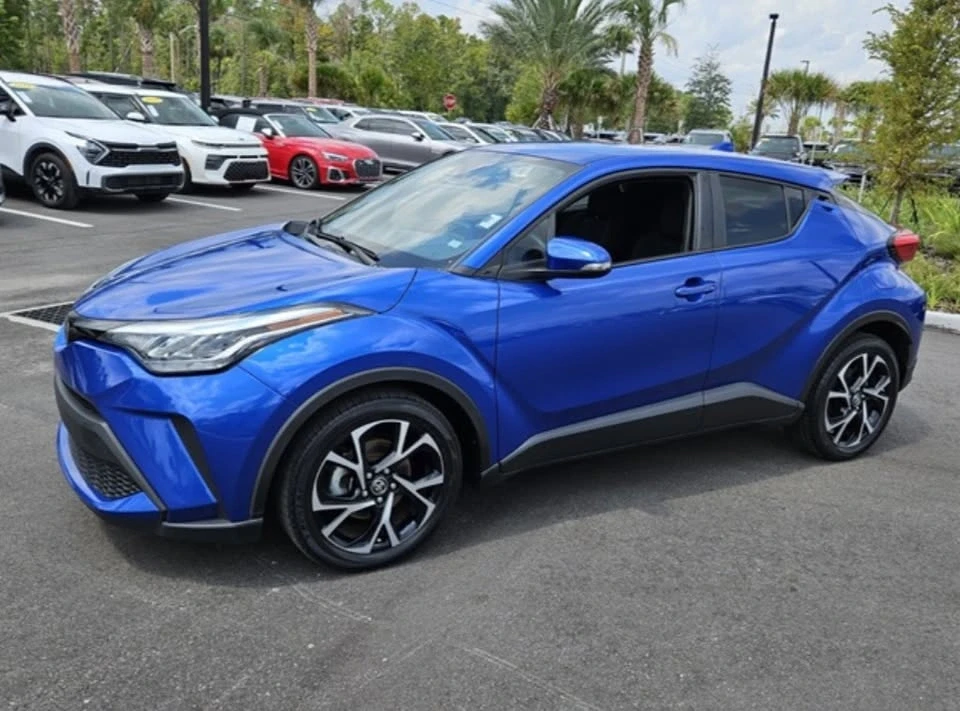 2022 Toyota C-HR - Image 2 of 12