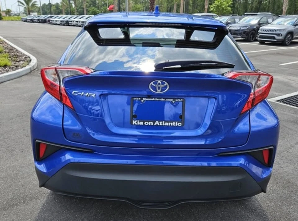2022 Toyota C-HR - Image 4 of 12