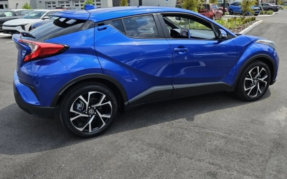 2022 Toyota C-HR - Image 5 of 12