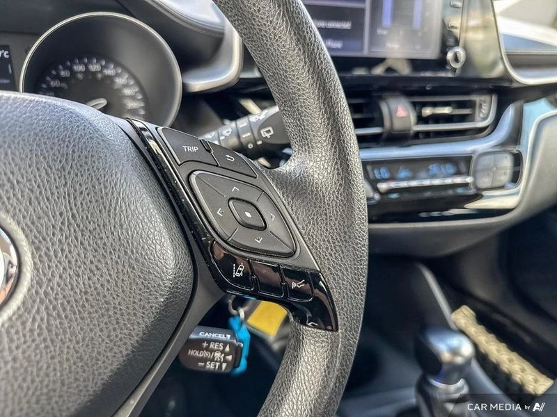 2022 Toyota C-HR - Image 17 of 20