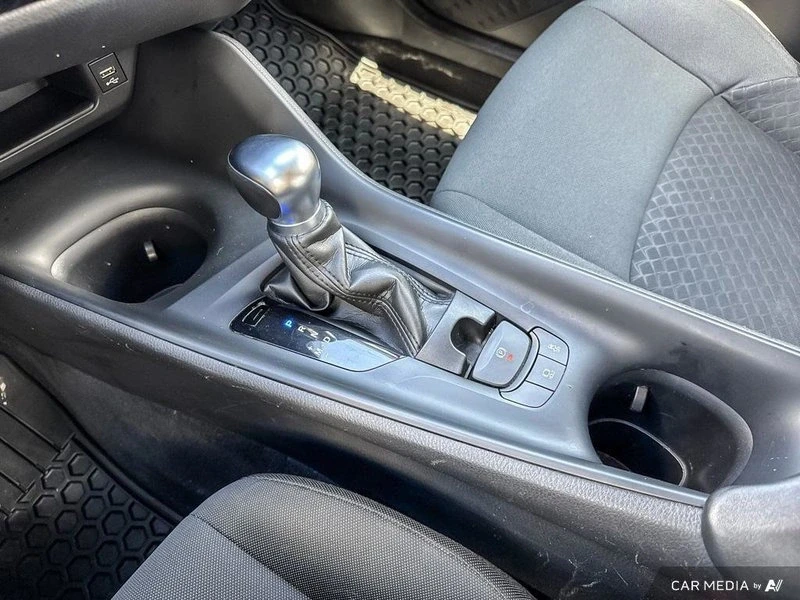 2022 Toyota C-HR - Image 15 of 20