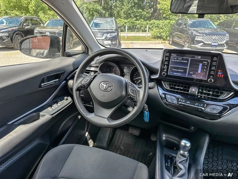 2022 Toyota C-HR - Image 9 of 20