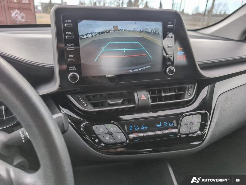 2022 Toyota C-HR - Image 15 of 20