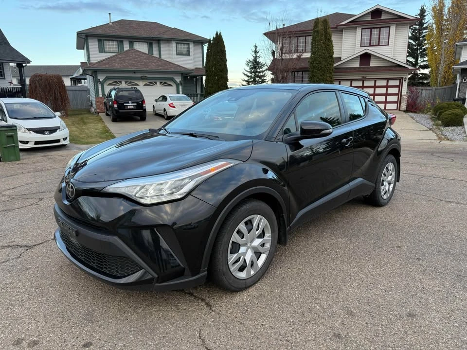 2022 Toyota C-HR - Image 2 of 11