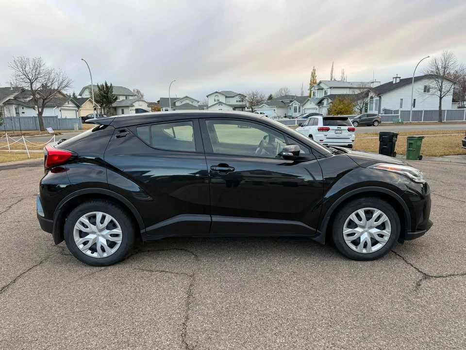 2022 Toyota C-HR - Image 3 of 11