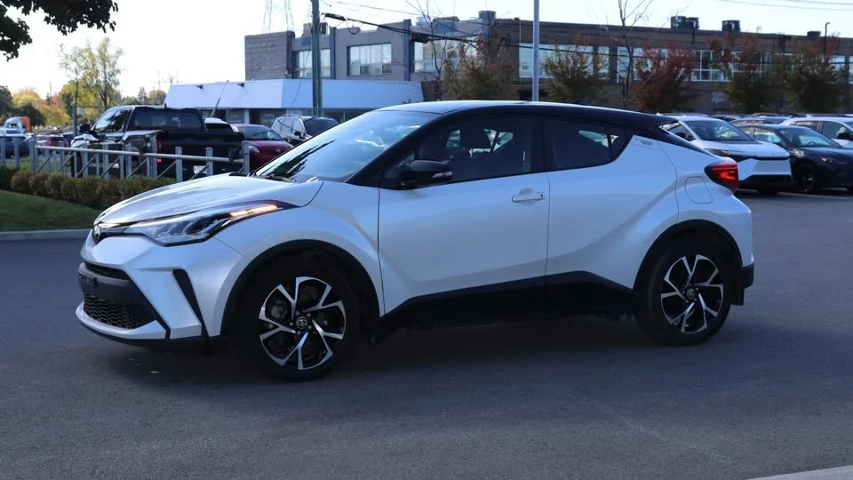 2022 Toyota C-HR - Image 2 of 5