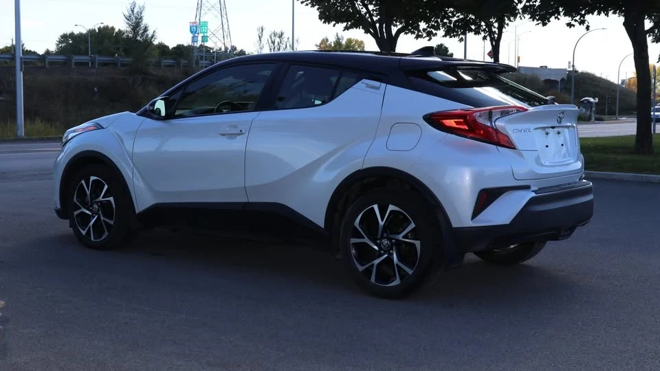 2022 Toyota C-HR - Image 4 of 5