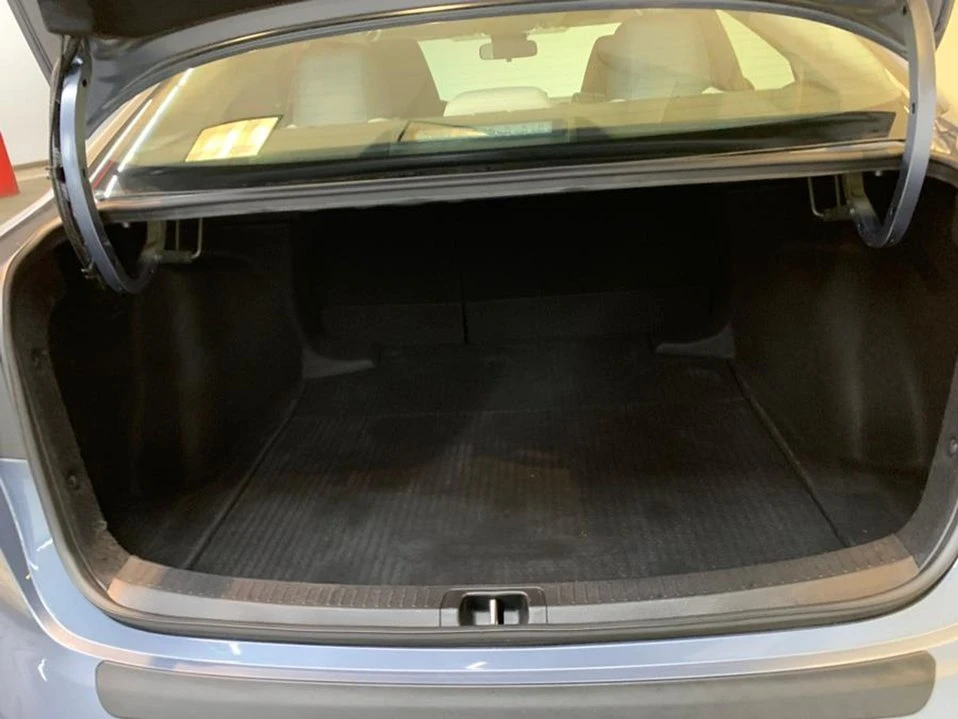 2022 Toyota Corolla 12th Gen - Image 17 of 20