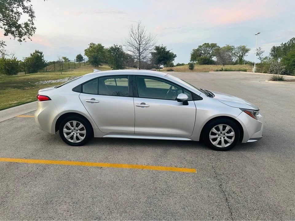 2022 Toyota Corolla 12th Gen - Image 4 of 10